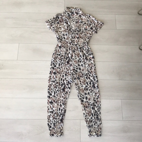 Olivaceous Tops - 🌵OLIVACEOUS Body Suit